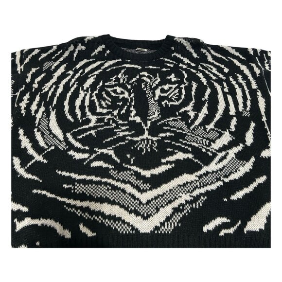 Vintage Y2K Black White Oversized Tiger Sweater Knit Retro Crewneck Italy Chunky - Picture 10 of 13